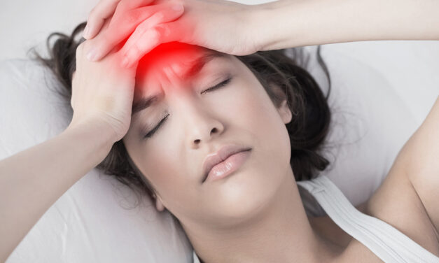 Symptome einer Migräne: Wie Yoga helfen kann.